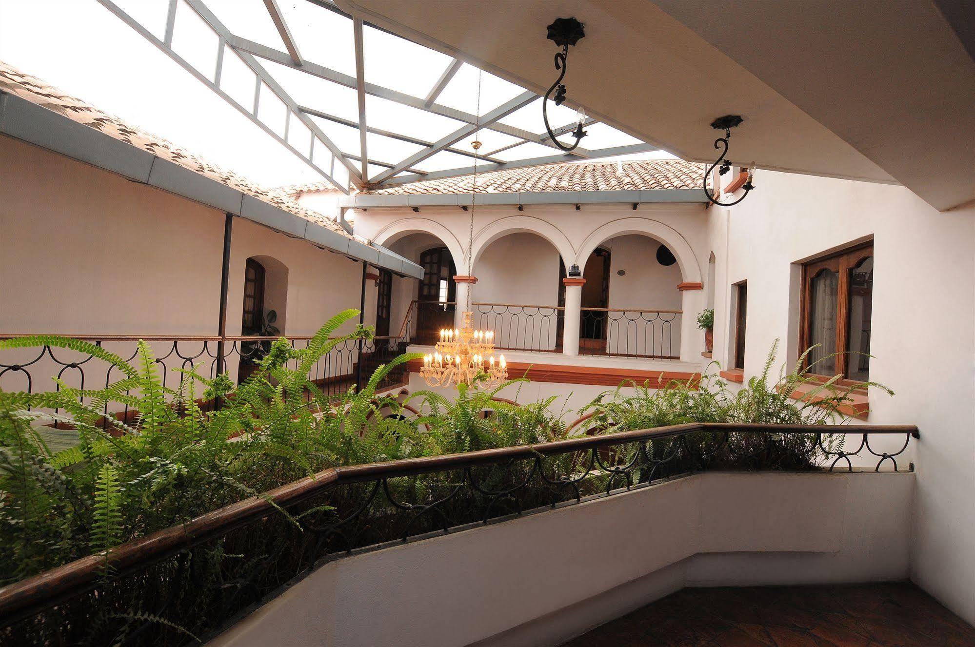 Hostal Recoleta Sur Sucre Exterior photo
